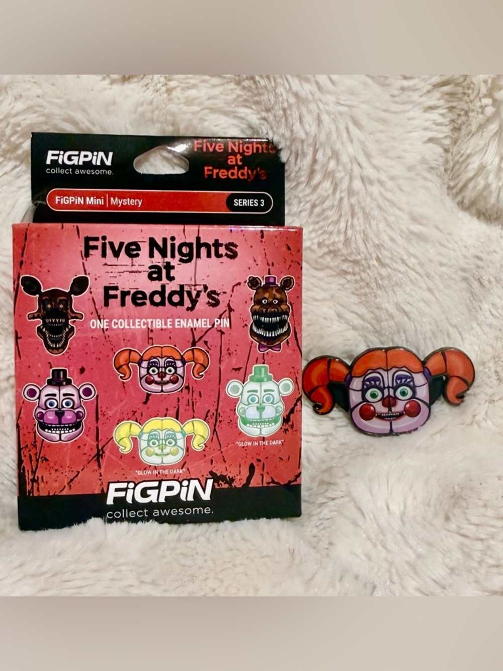 Common FiGPiN Five Nights At Freddy's Blind Box Enamel Pin
